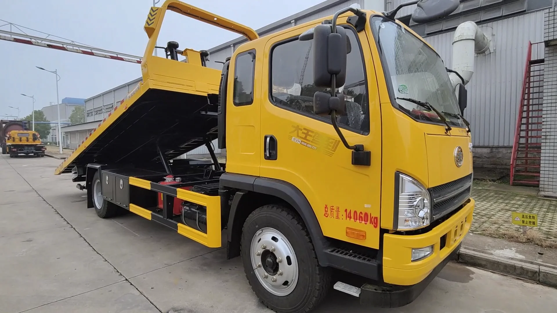 China Wrecker Truck 4*2 Tow Truck Rollback Wrecker Bed For Sale Buy