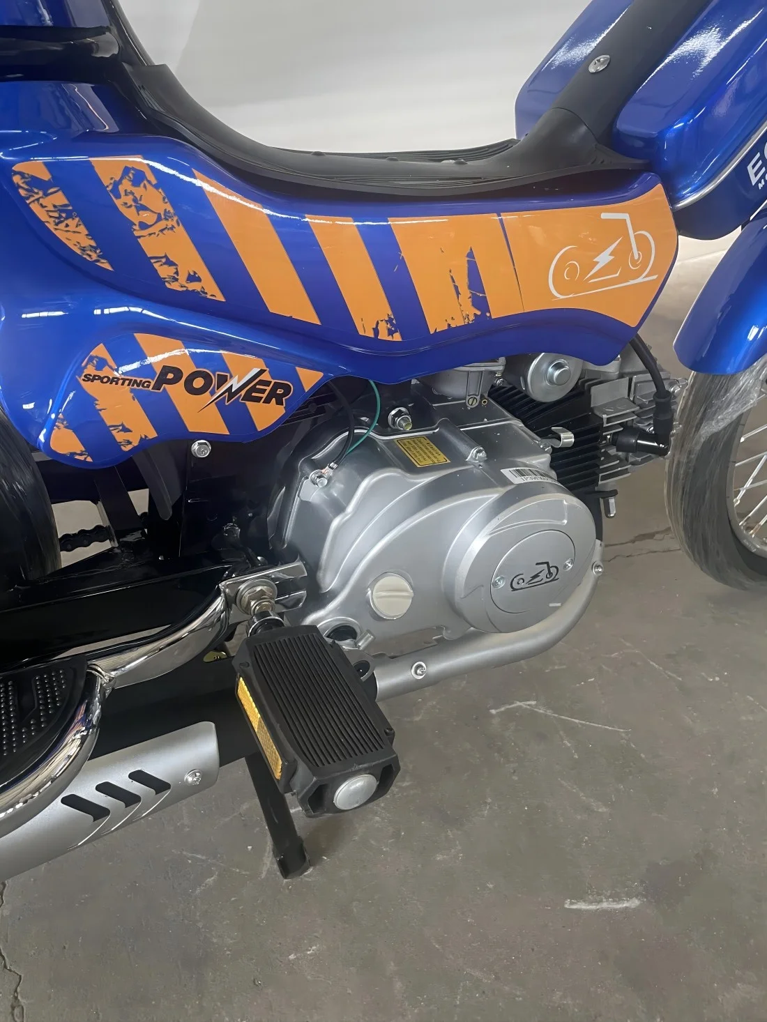 49cc 50cc 110cc Moped Gasoline Scooter - Mini Cub Motorcycle