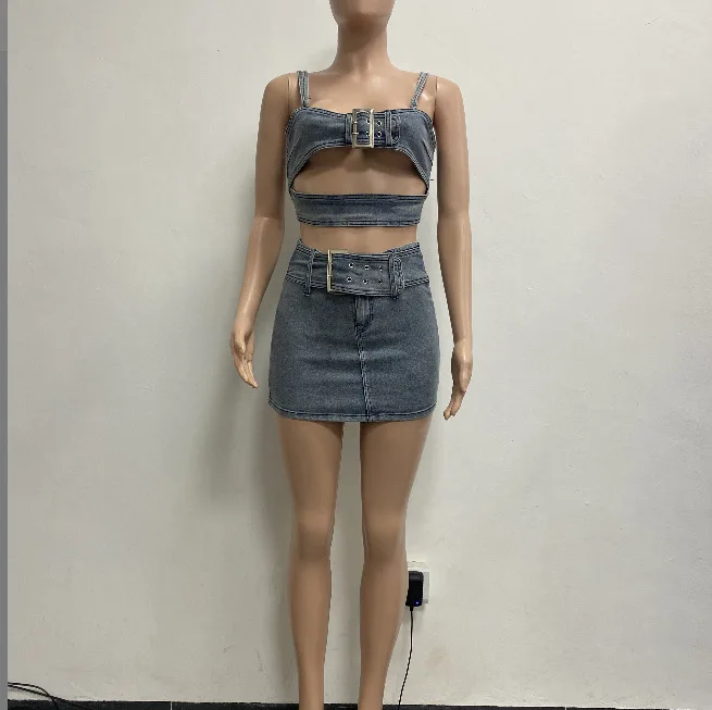 Nytt produkt: Miniskjørtsett for kvinner – kasual jeansdrakt – strakt jeanskamisole og crop-top – 2-dels sett