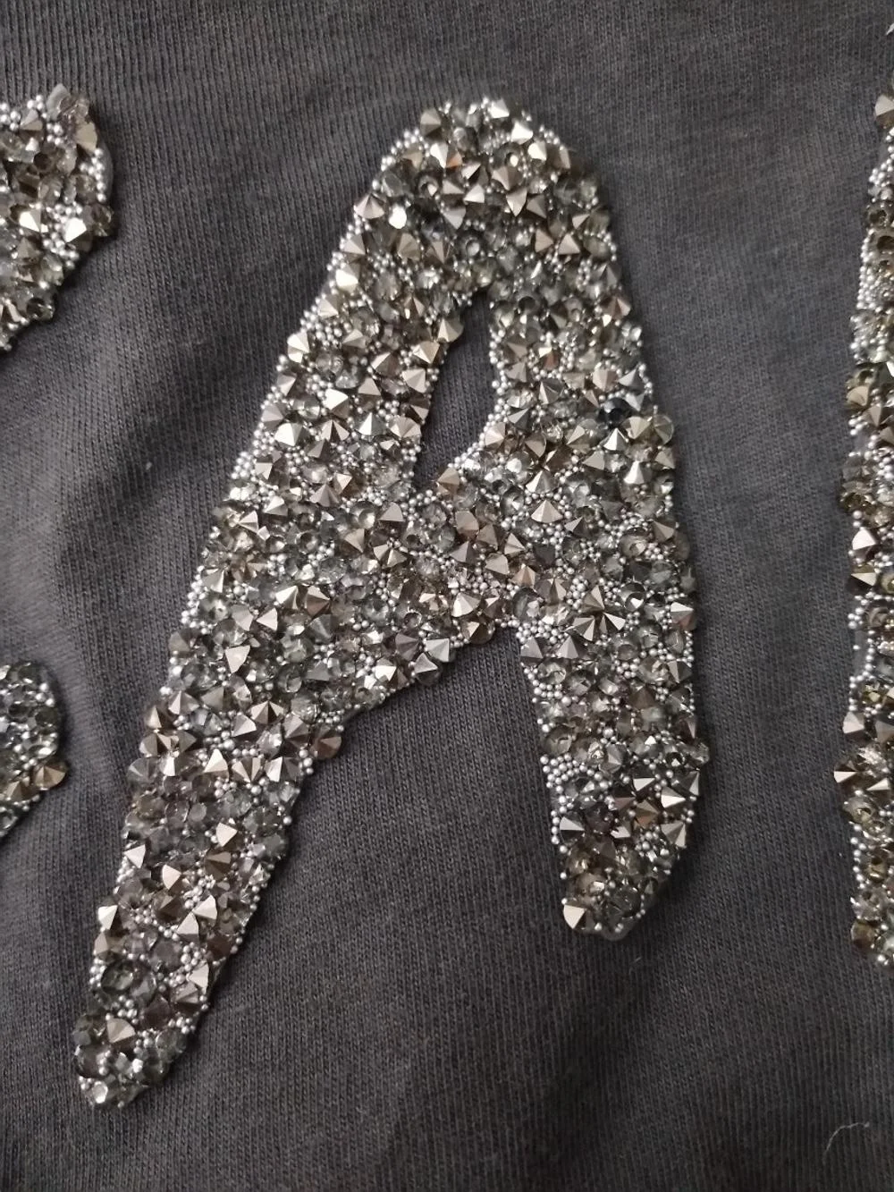 Caviar Beads Rhinestone Letters Hot-fix Technics Crystal Iron on Rhinestone Heat Transfer for T Shirt