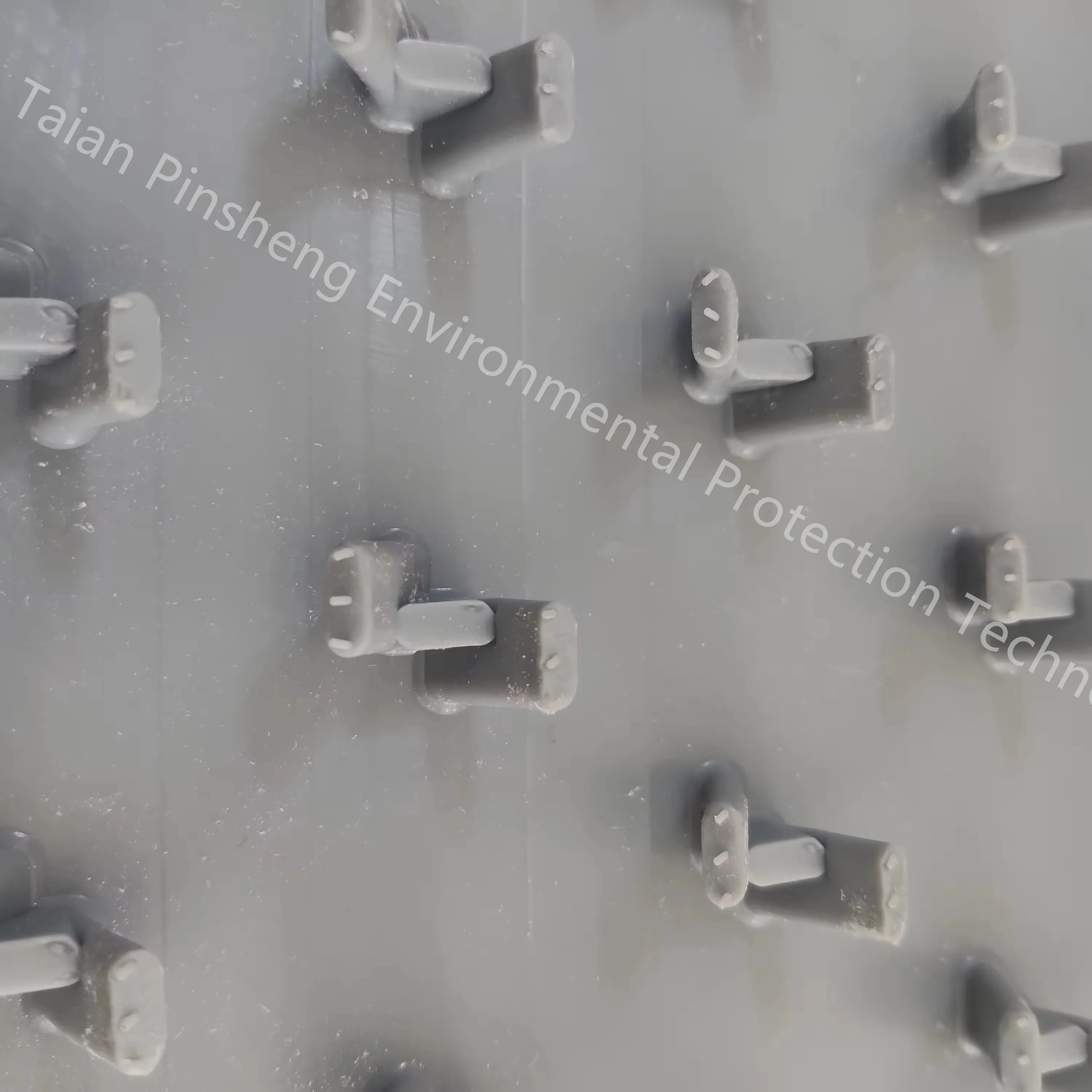 HDPE Plastic PE V Lock Protective Liner Sure Grip for Outdoor Concrete Concrete Pipes Industrial Design Style Factory Price