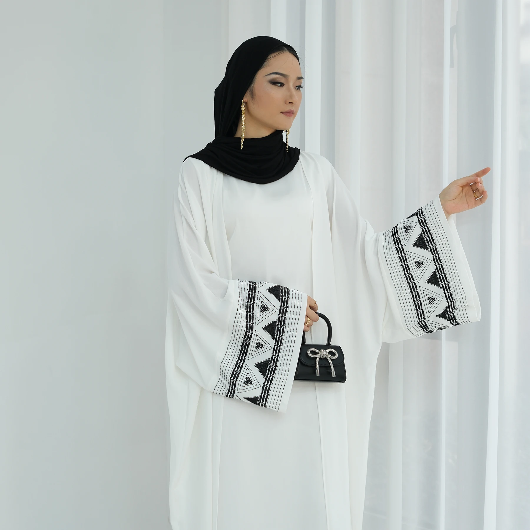 Loriya Latest Embroidery Abaya Designs Front Open Abaya Women Muslim Dress Abaya 2025 Islamic Clothing