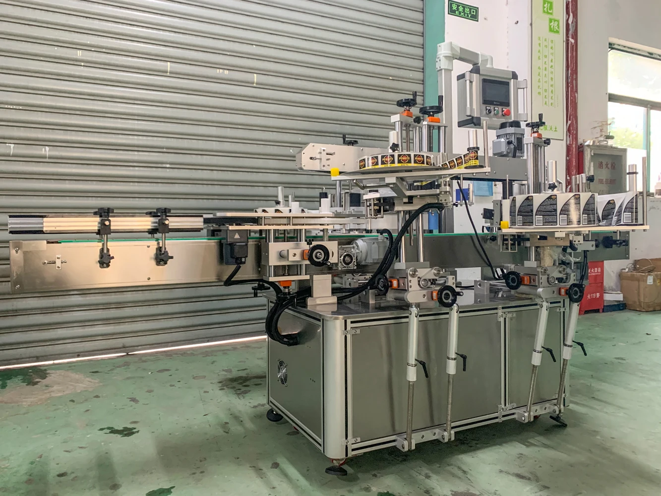 YM620 Automatic square Bottle Double Sides Sticker Labeler Application Front and Back Face Labeling Machine