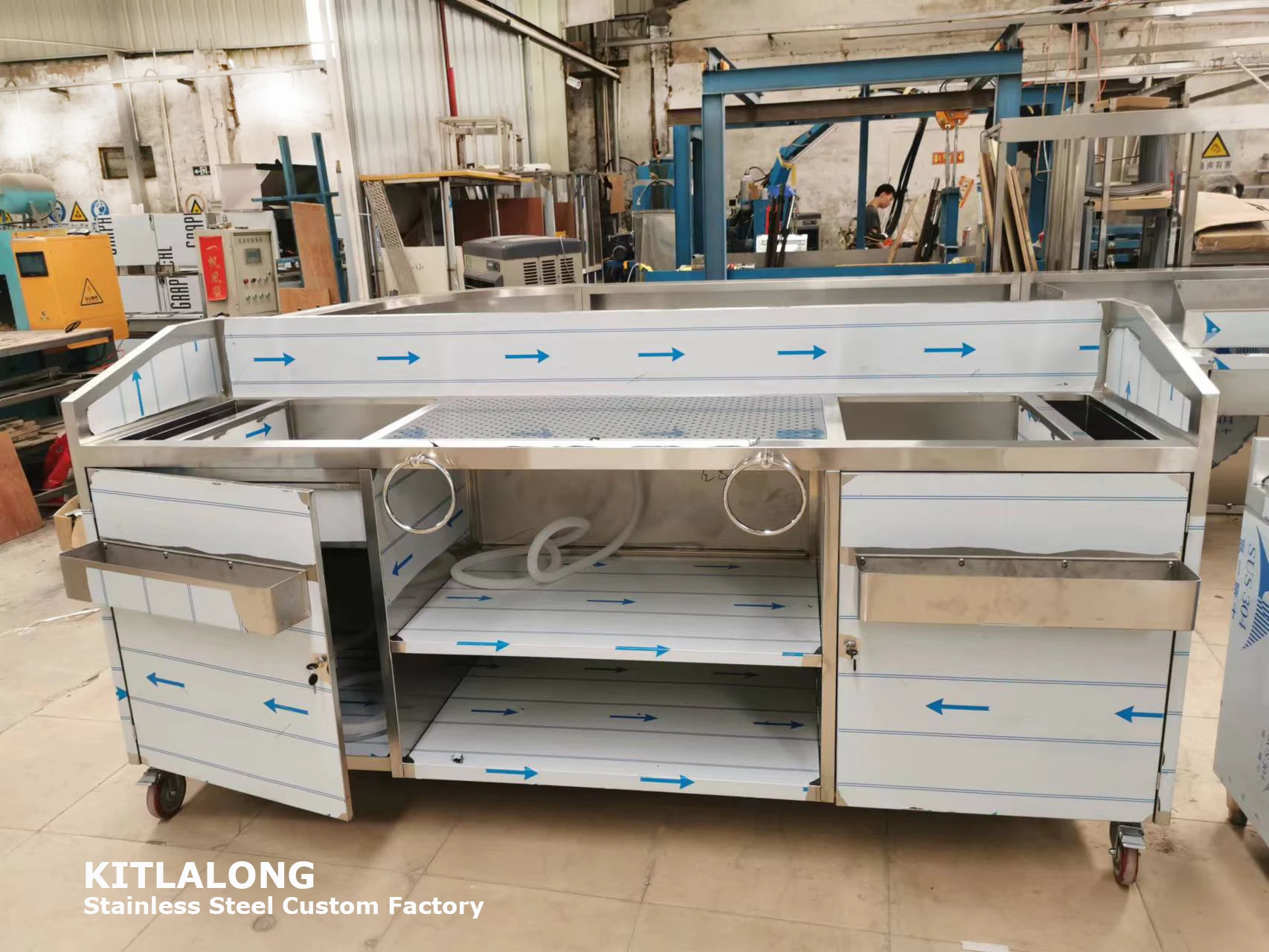 Custom Outdoor Use Cocktail Bar Mobile Bartender Ice Bin Drain Board