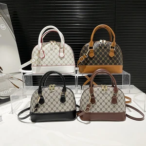 Fashion Retro Contrast Color Hand-held Bag 2026 Summer New Style Trend Casual Women's Bag Popular Shoulder Messenger Bag