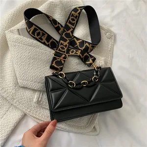 High Quality PU Leather Mini Crossbody Bag Acrylic Chain Small Square Polyester lining shoulder bags women's bags for ladies