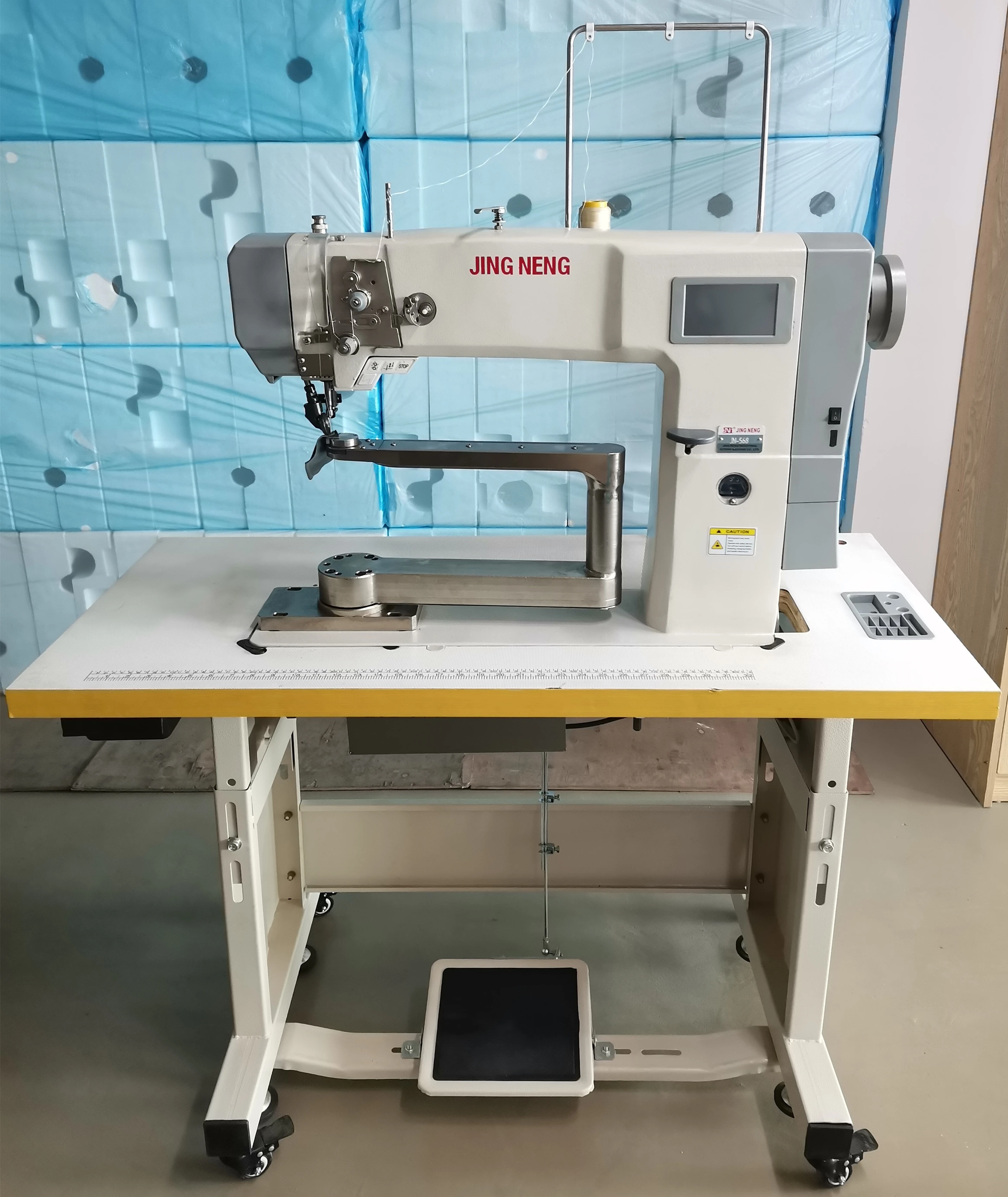 Stepper Motor 360 Degree Rotating Computer Industrial Sewing Machine Roller Feed Heavy Duty Boots Sewing Machine