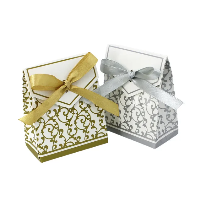 6.7*3.5*8.5cm Luxury Wedding Candy Box European Style Wedding Candy Box Gold and Silver Pattern Chocolate Box With Ribbon