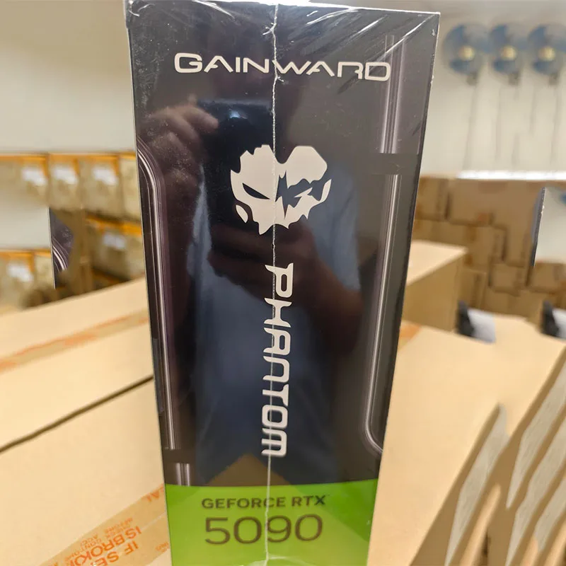 Hot Gain-ward GeForce RTX 5090 Phantom 2407 MHz 32 GB GDDR7 28Gbps