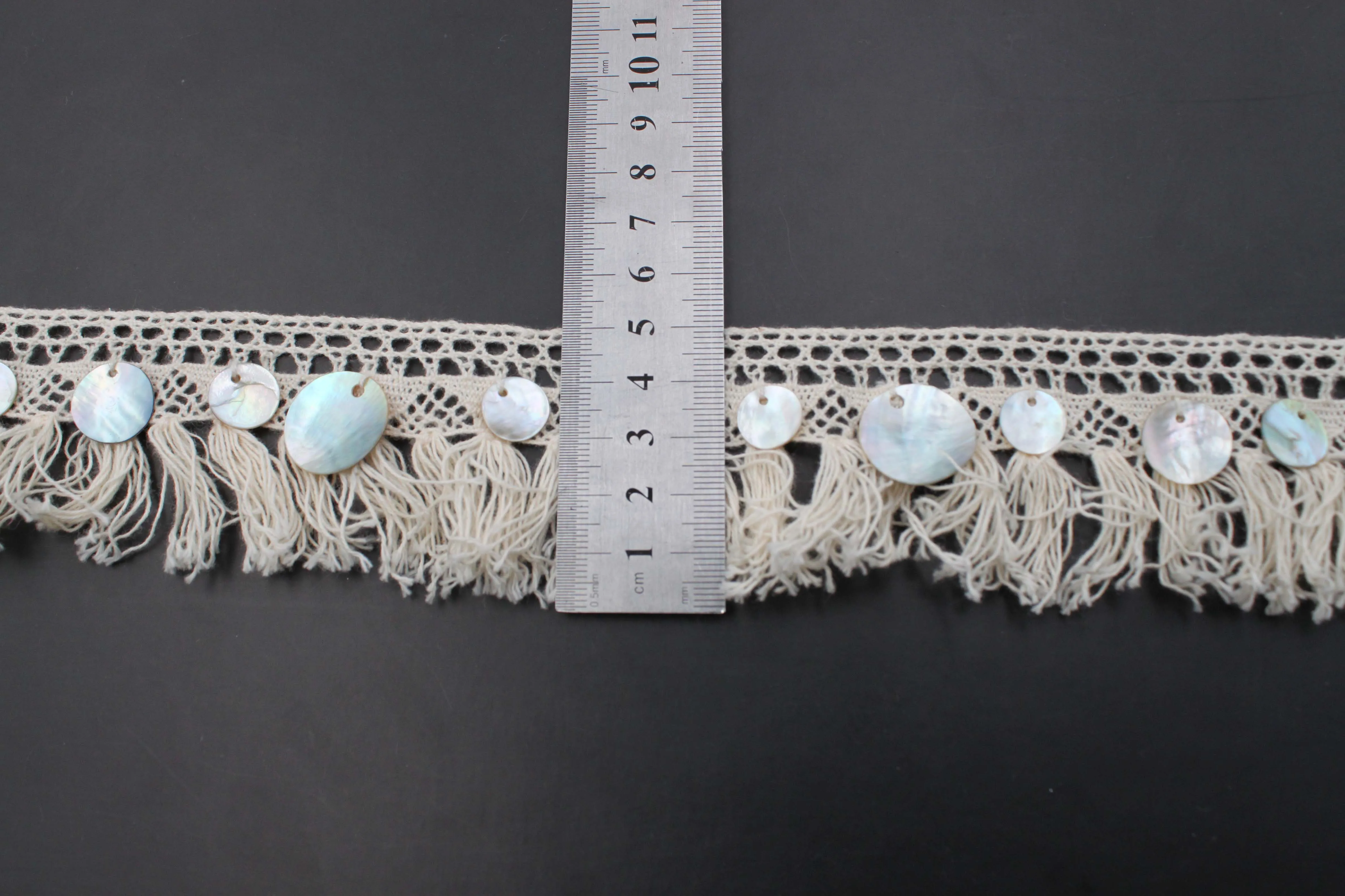 Оптовая продажа кисточек с отделкой бахромой и