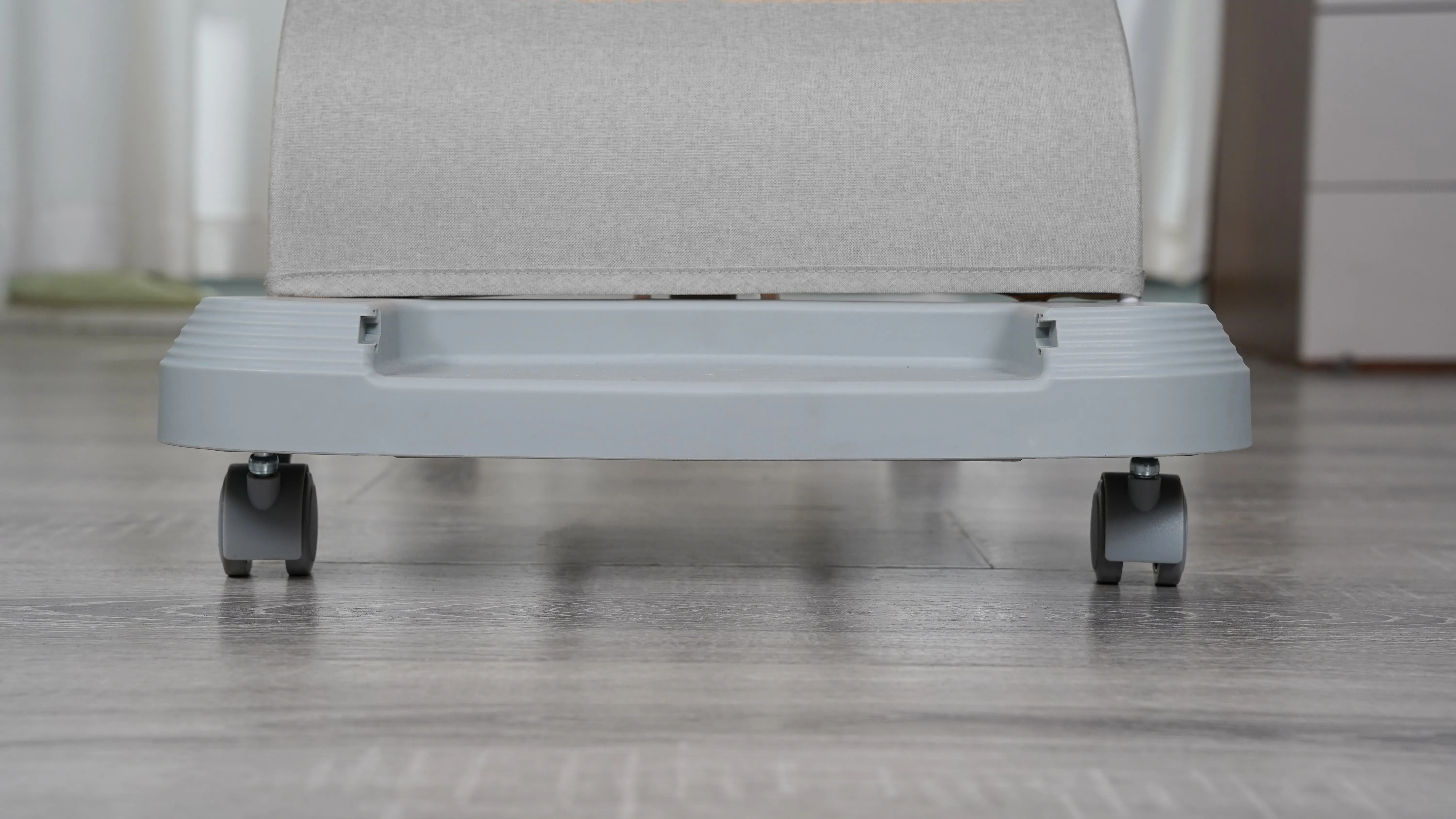 BC009 Coolbaby Manual Baby Entertainer Swing Chair with Music Piano and Toys manufacture