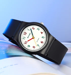 SKMEI 2549 Luxury Classic Design Business Round Waterproof Watch for Women Band Quartz Movement Waterproof