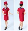 Hôtesse de l'air rouge