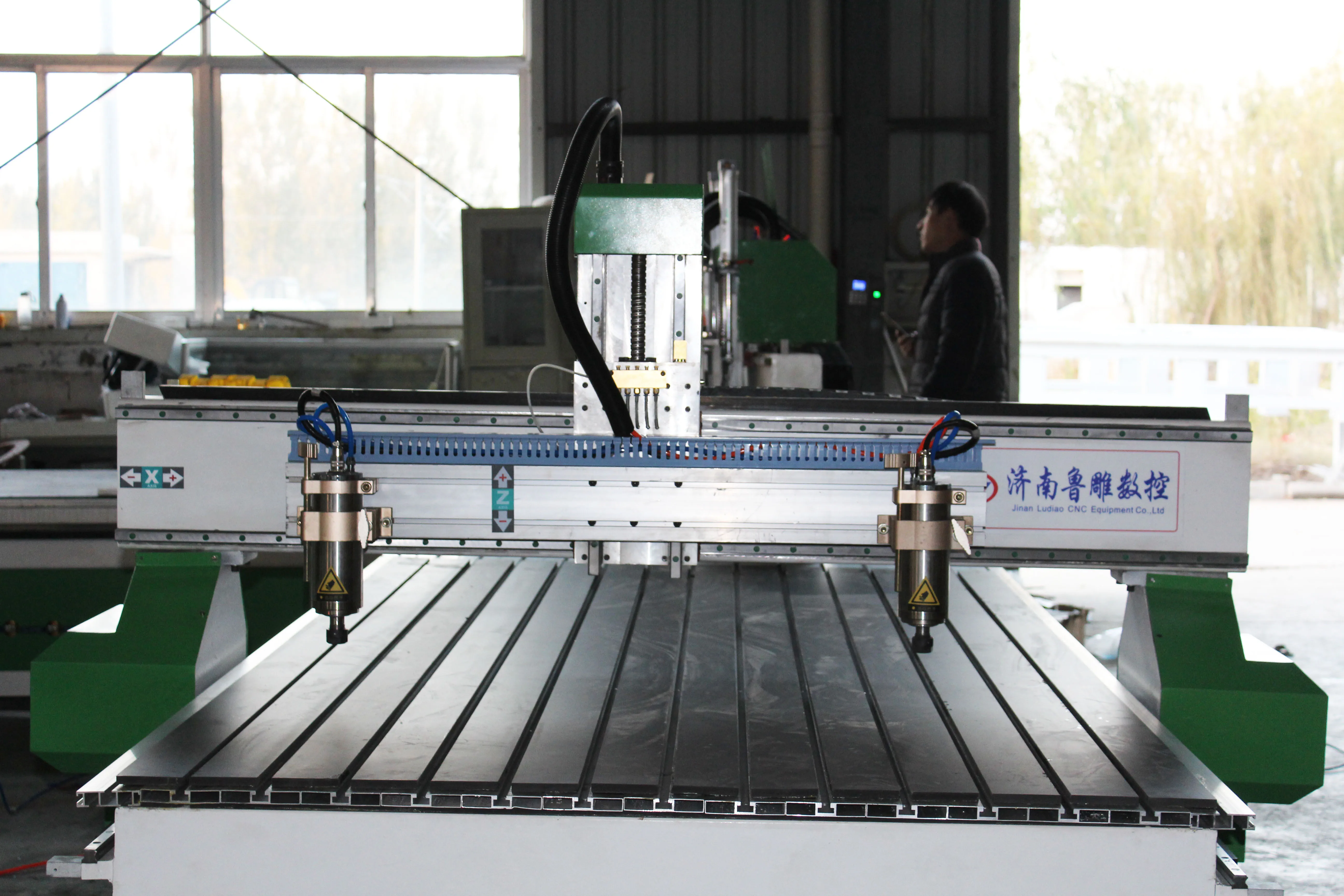 LUDIAO  CNC Router Machine 1313 1212 One Head with 2 Spindles 3 Axis Water Cooled Spindle  Woodworking Engraving Machine