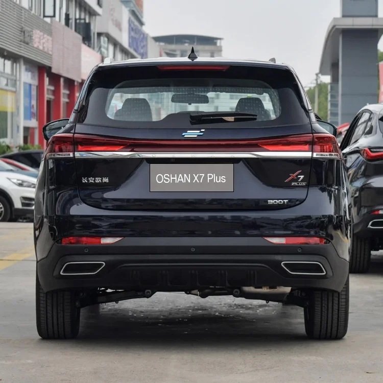 2023 Changan Oshan X7 Plus 1.5t Black Automatic Luxury Model Fuel Vehicle Changan Oshan Gasoline Car manufacture