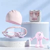 Set da 3 pezzi: cuffia da nuoto rosa, occhialini e clip per il naso.