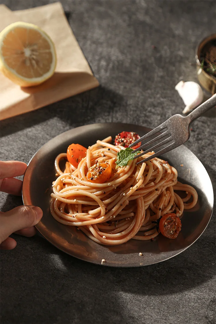 Factory Direct 13/15/17 cm ss304 Retro Older Style Restaurant Dinner Dish Stainless Steel Circular Round Food Charger Plates