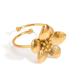 MW Women's 18K Gold-Plated Stainless Steel Ring with Sweet and Romantic Style, Fashionable Flower Design, Open and Adjustable