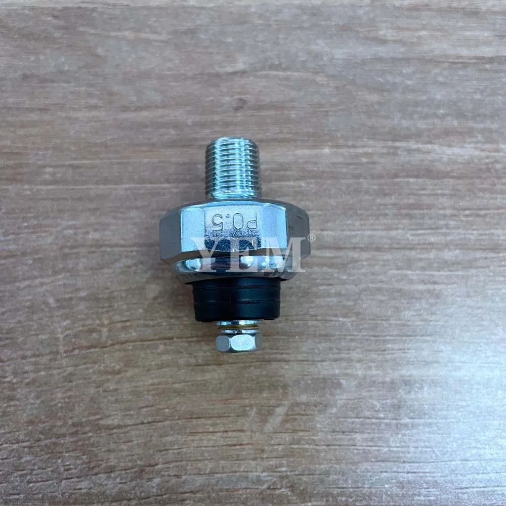 D722 Oil Pressure Sensor 15841-39013 for Kubota Excavator Engine