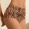 Fondotinta con stampa leopardata