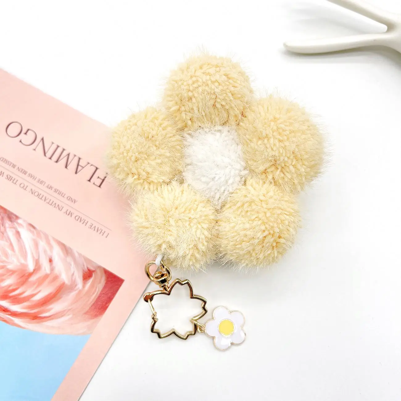 Pom Pom Portachiavi QUARKZMAN In Pelliccia Sintetica Di Coniglio – 8 Cm Di Diametro, Colore Beige, Soffice E Morbido Per Borse E Chiavi - 3