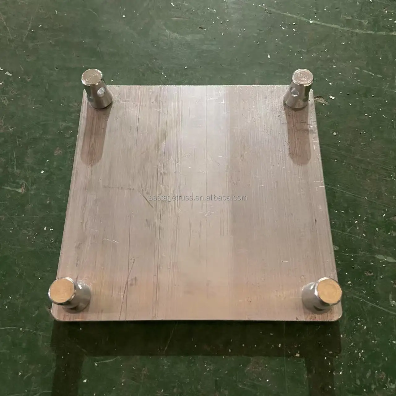 product 300x300x10mm aluminum alloy base plate for f34 290290 truss stage lighting truss display stand spigot truss base for sale-6