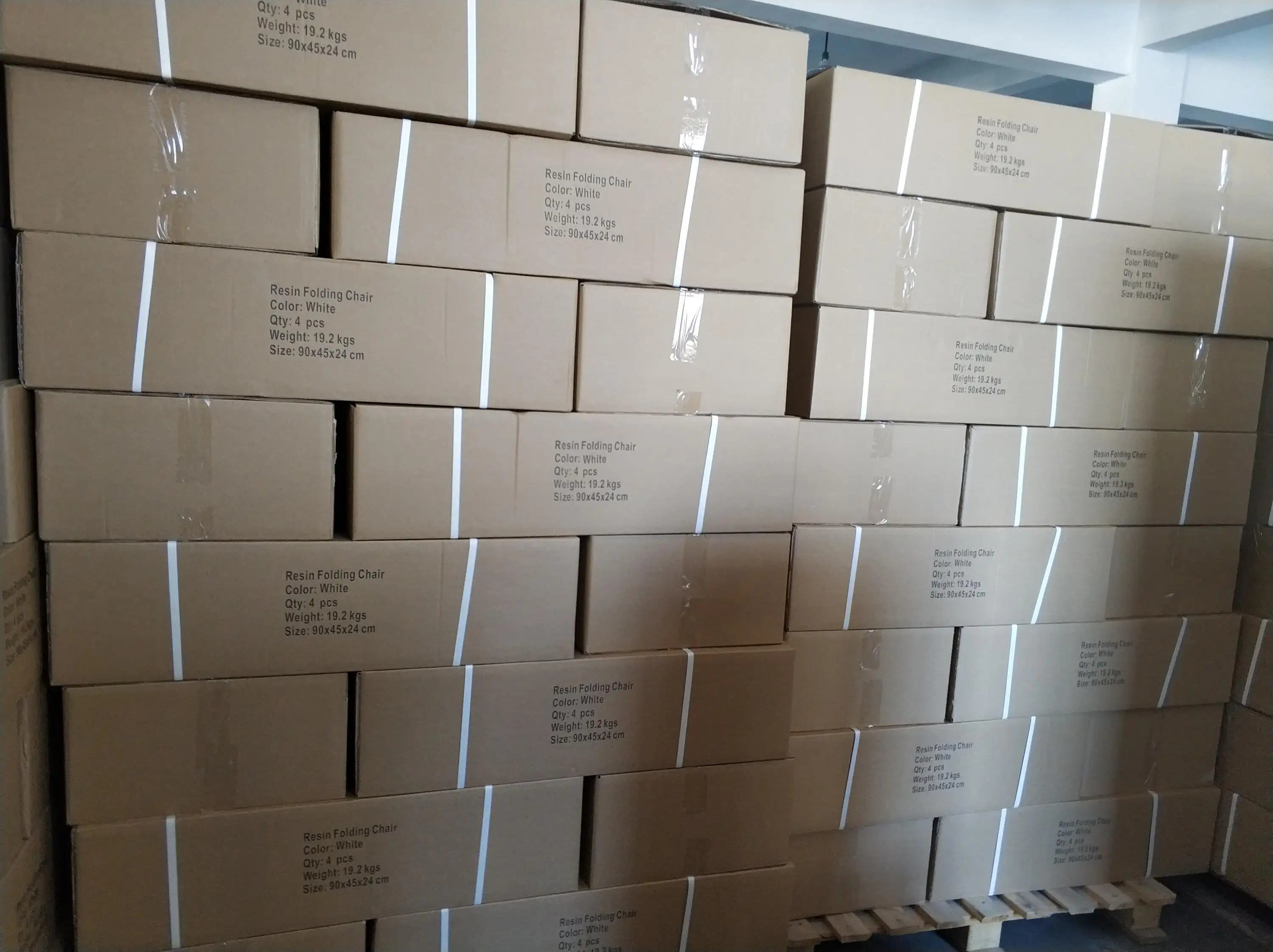 Cheap Resin Stackable Garden Wedding White Tiffany Folding Wimbledon