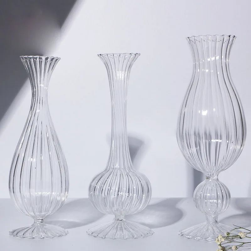 Minimalist Retro Handblown PC Glass Vase Irregular Shaped Transparent Striped for Wedding or Home Wall Decoration