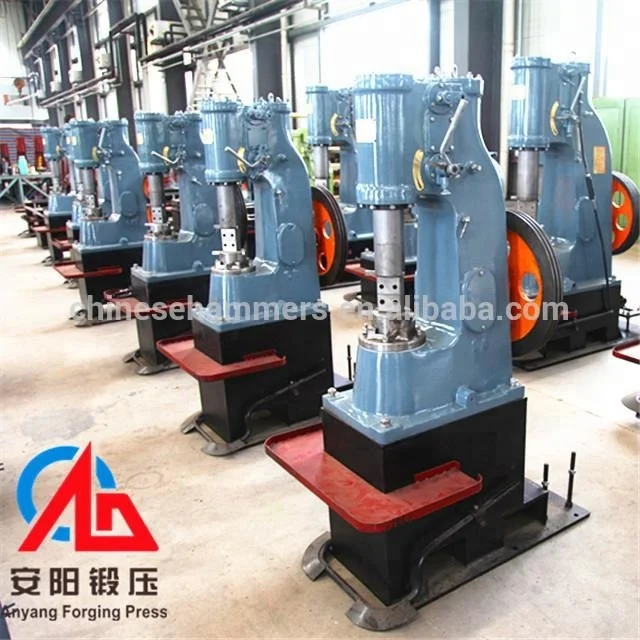 
 Маленький мощный молоток 40 кг мощный кузнечный молоток  