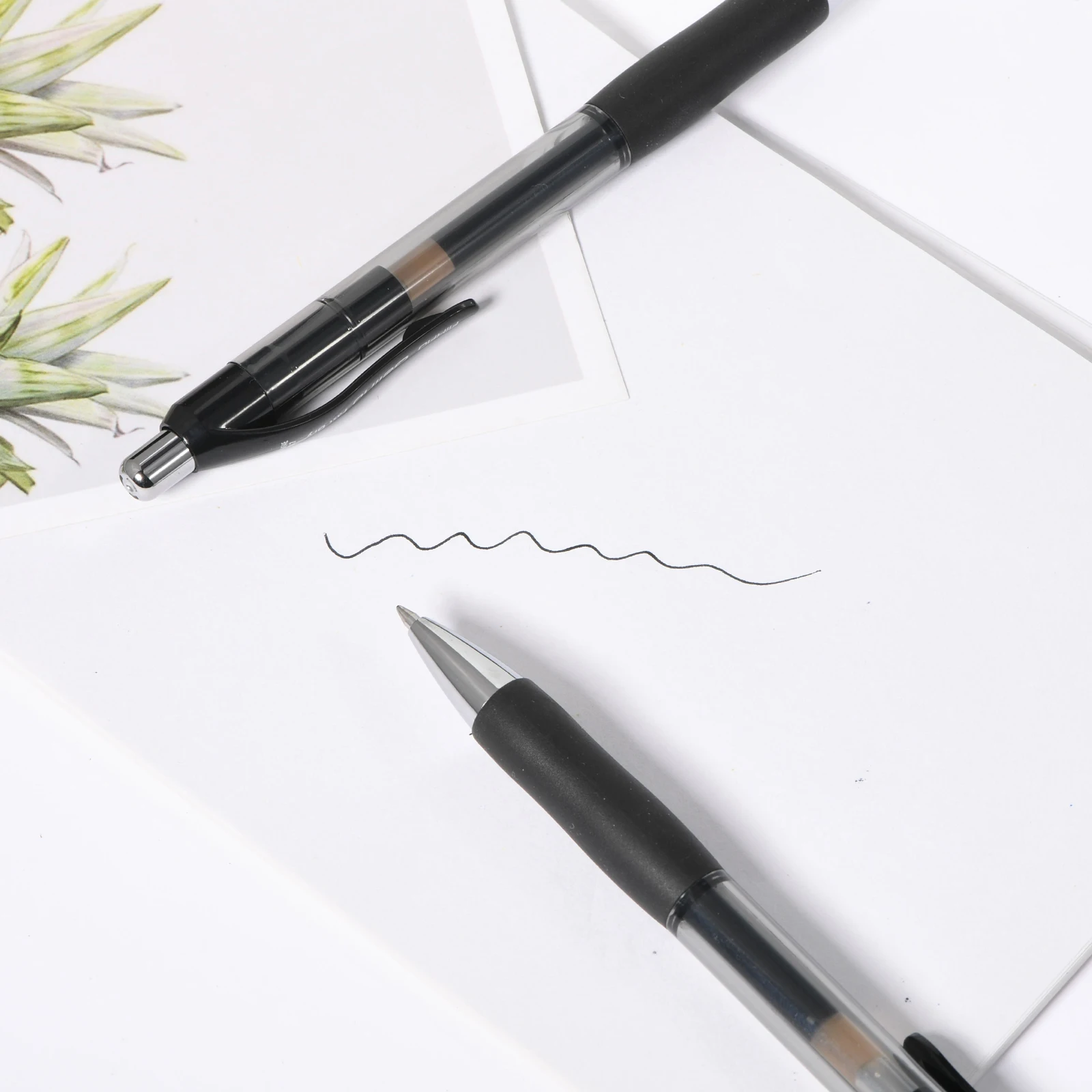 Retractable Gel Pen With Black Ink For Office And School Supplies_voghion.com