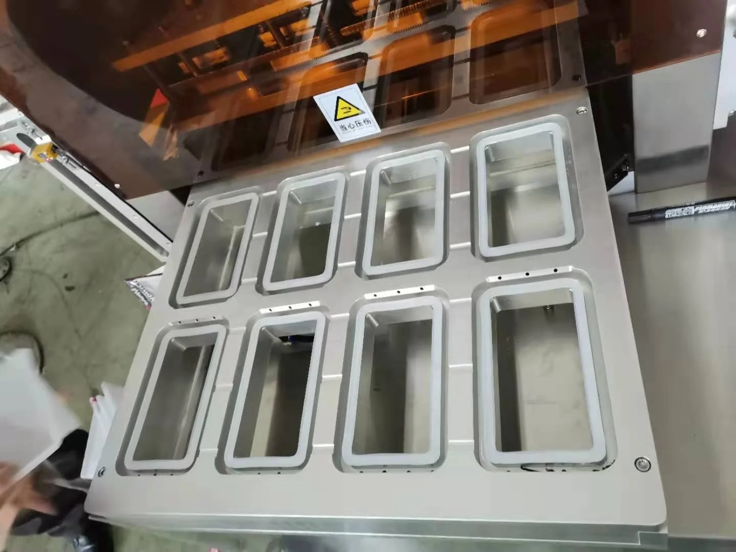 Modified Atmosphere Map Packaging Machine Sandwich Tray Vacuum Nitrogen Packing