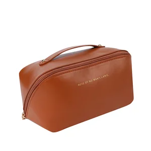 Large Capacity Portable Travel Cosmetic Bag Zipper Closure New Organ Pillow PU Cosmetic Bag for Toiletries Storage