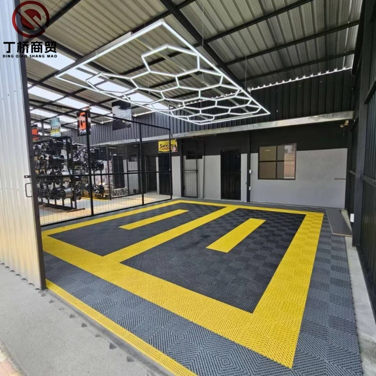 Modular Floor Tiles Anti Slip PP PVC Plastic Flooring Mats Interlocking Garage Floor Tiles for Car Detailing Shop Workshop 1.8cm
