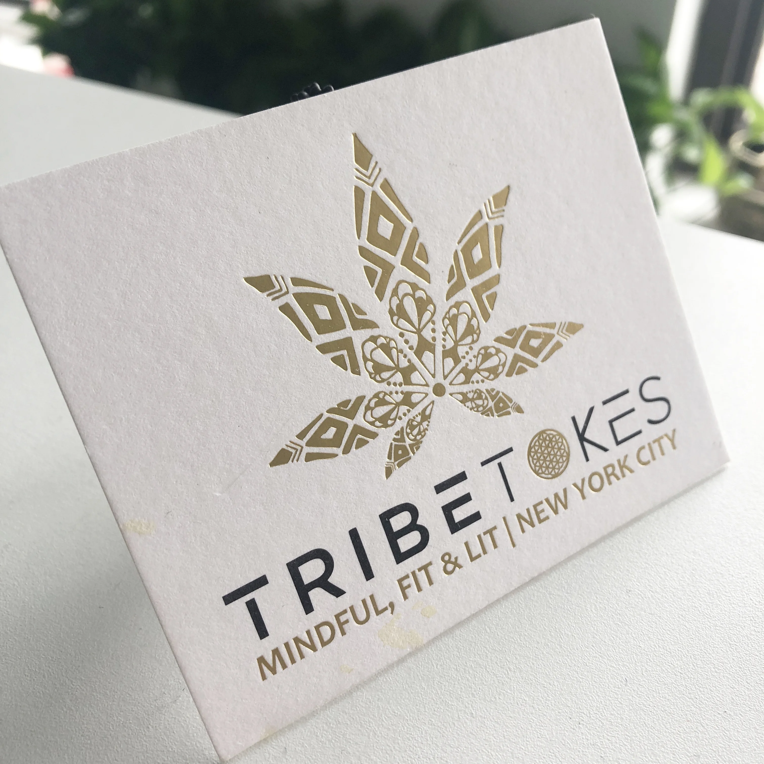 Custom Design and Thickness Embossed Concave  Gold Foil Luxury Cotton Velvet Paper Business Card Thank You Card