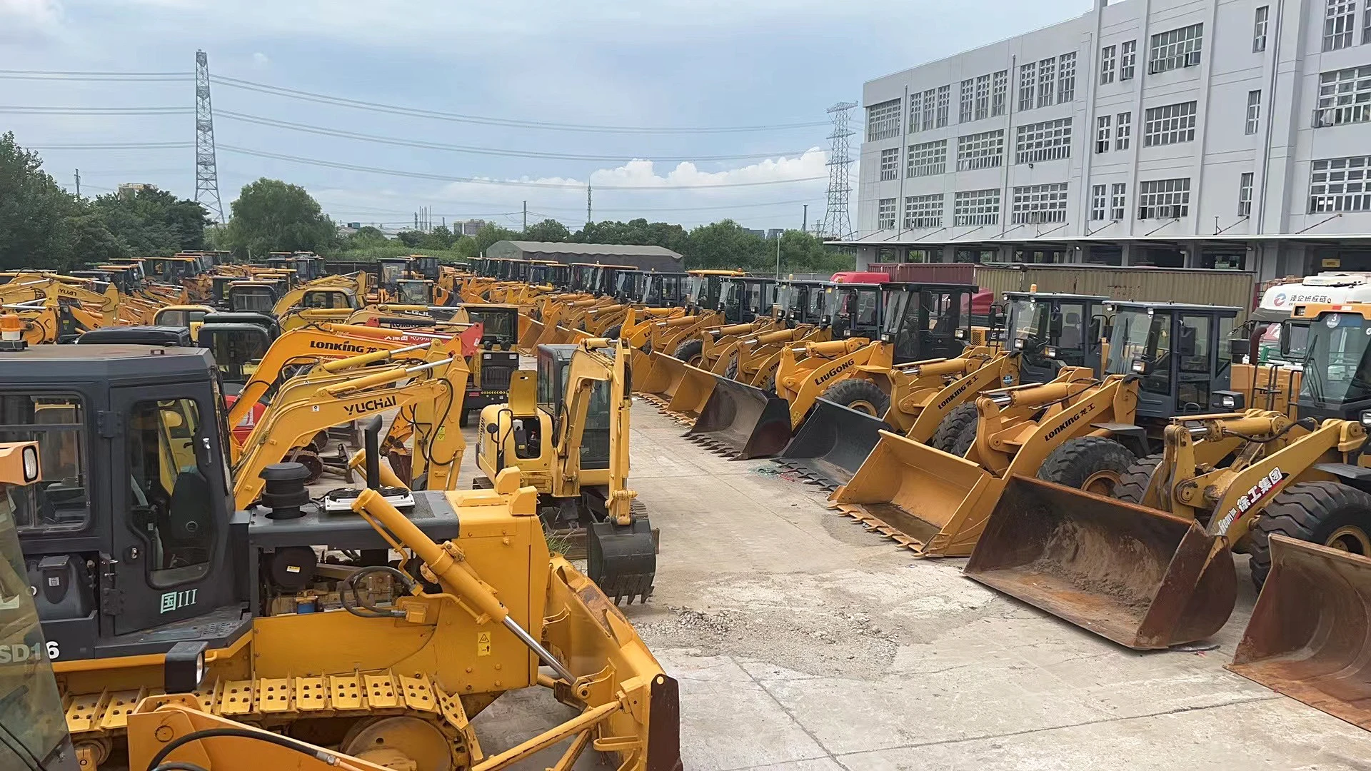 Used Original Hitachi Zx200 Excavator Zaxis200 Crawler Excavator Construction Machines Diggers