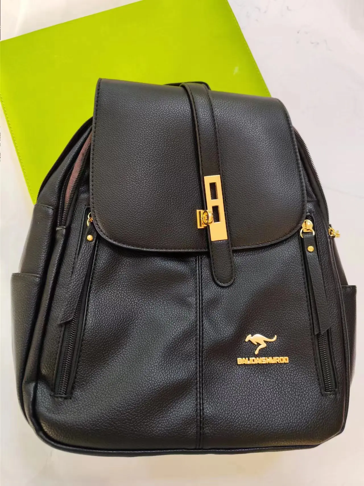 Hot Selling Large Capacity Woman Backpack Soft Leather Backpack Luxury Ladies Backpack