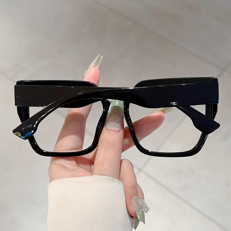 2025 New Oversized Square Myopia Glasses by Qiuyi Eyewear