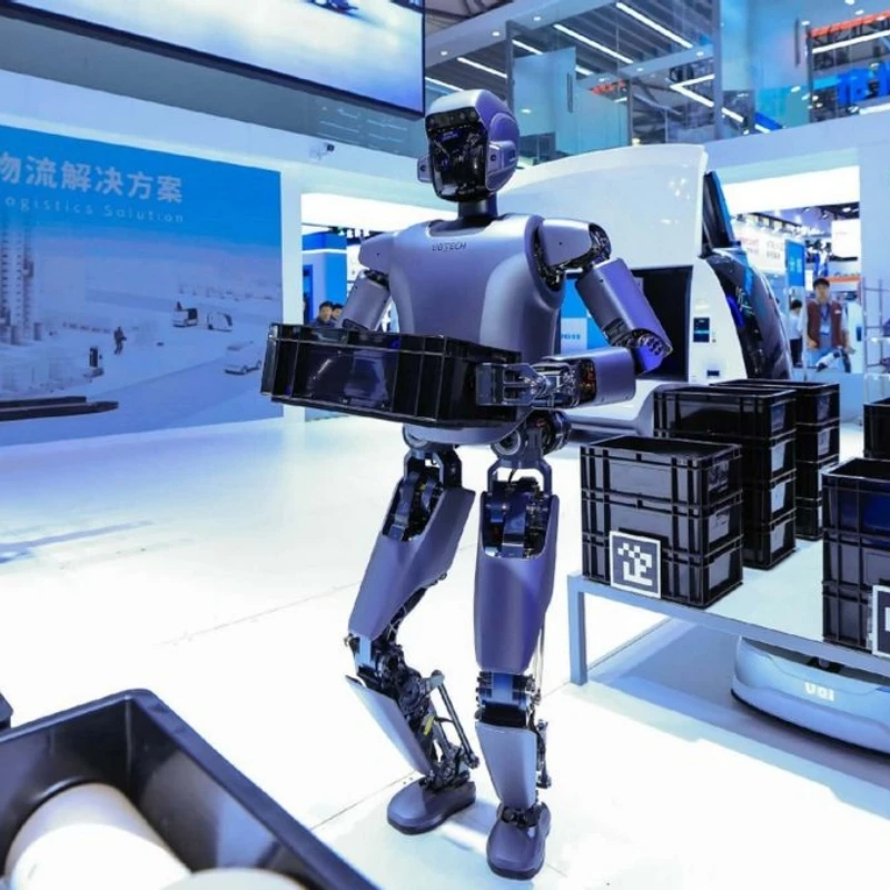 UBTECH Industrial Humanoid Robot Walker S1 Factory Handling Solutions AI Artificial Intelligence Humanoid Service Robot Price