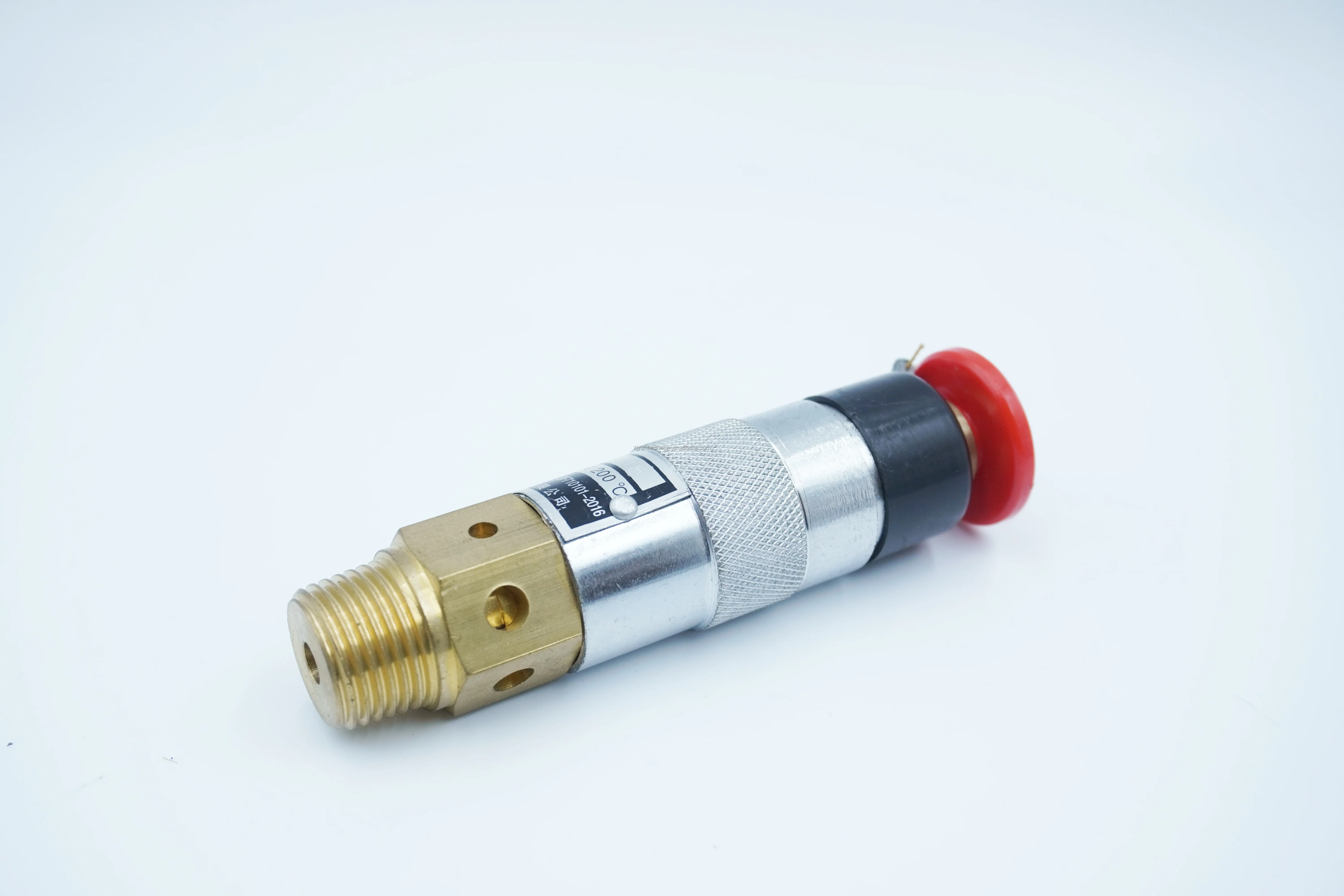 thumbnail image 2 of Pressure Regulator Water With Pressure Gauge,Pressure Reducing Valve Pressure Regulator Water Pressure Regulator 1 2inch 2 of 12