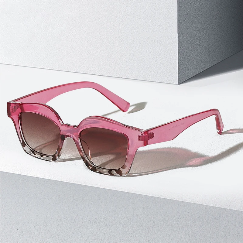 KD-M431 Vintage Pink Leopard Sunglasses - Women display picture 3