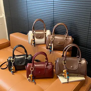 Classic Luxury Boston Design Women's Handbags Vegan Leather Elegant Ladies Shoulder Bags With Pendant