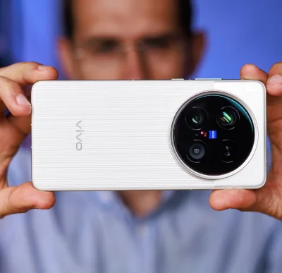 Vivo X200 Ultra 5G Smartphone - Snapdragon 8 Gen 1 Mobile