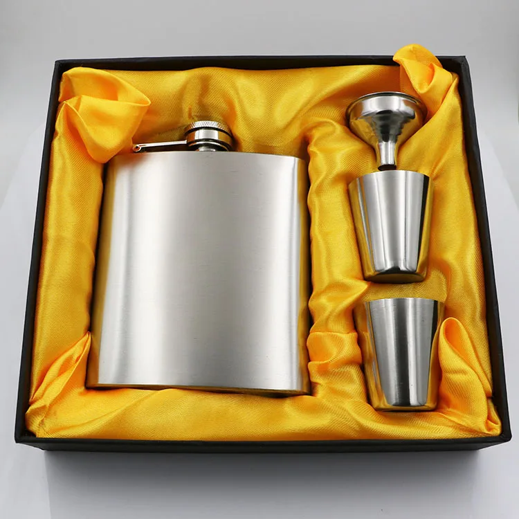 Johnnie Walker Stainless Steel Hip Flask - 7oz PU Leather