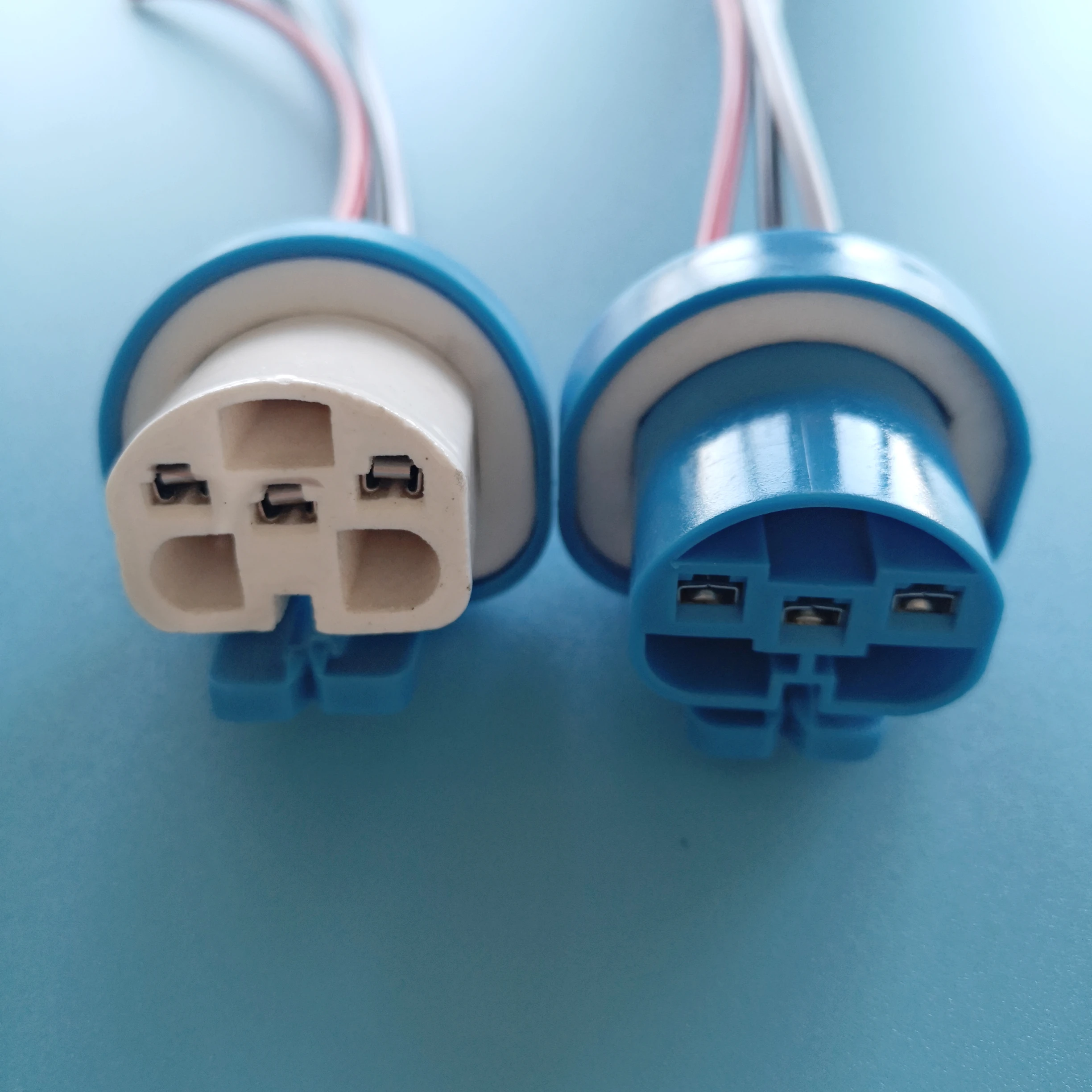 Custom Auto Connector Wire Harness Tail Light Headlight Foglight Socket Wiring Harness for Led Light Bulb H7 9007 9006 9005 H13