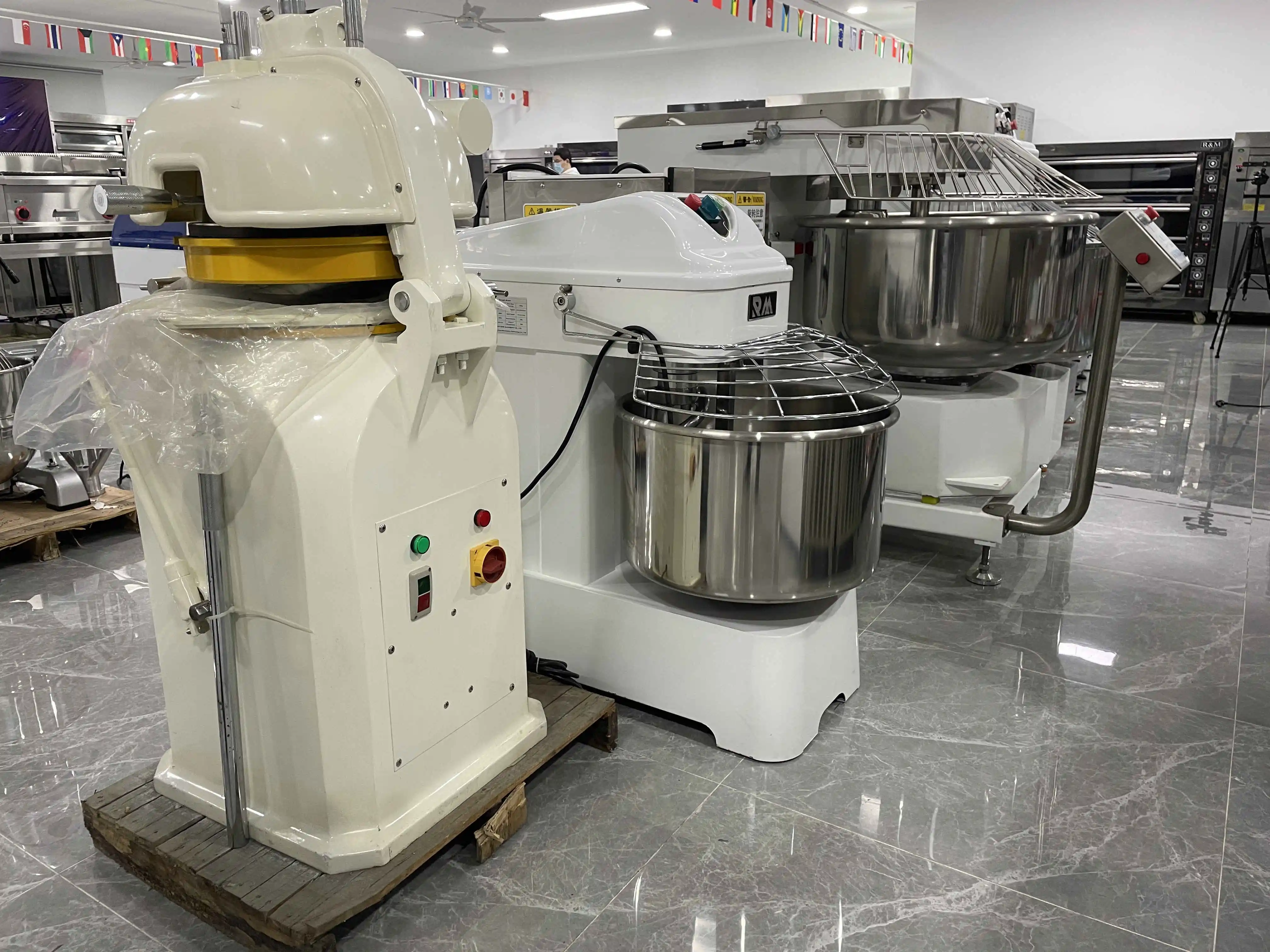 Heavy Duty 25kg Dough Mixer Efficient Bakery Machinery