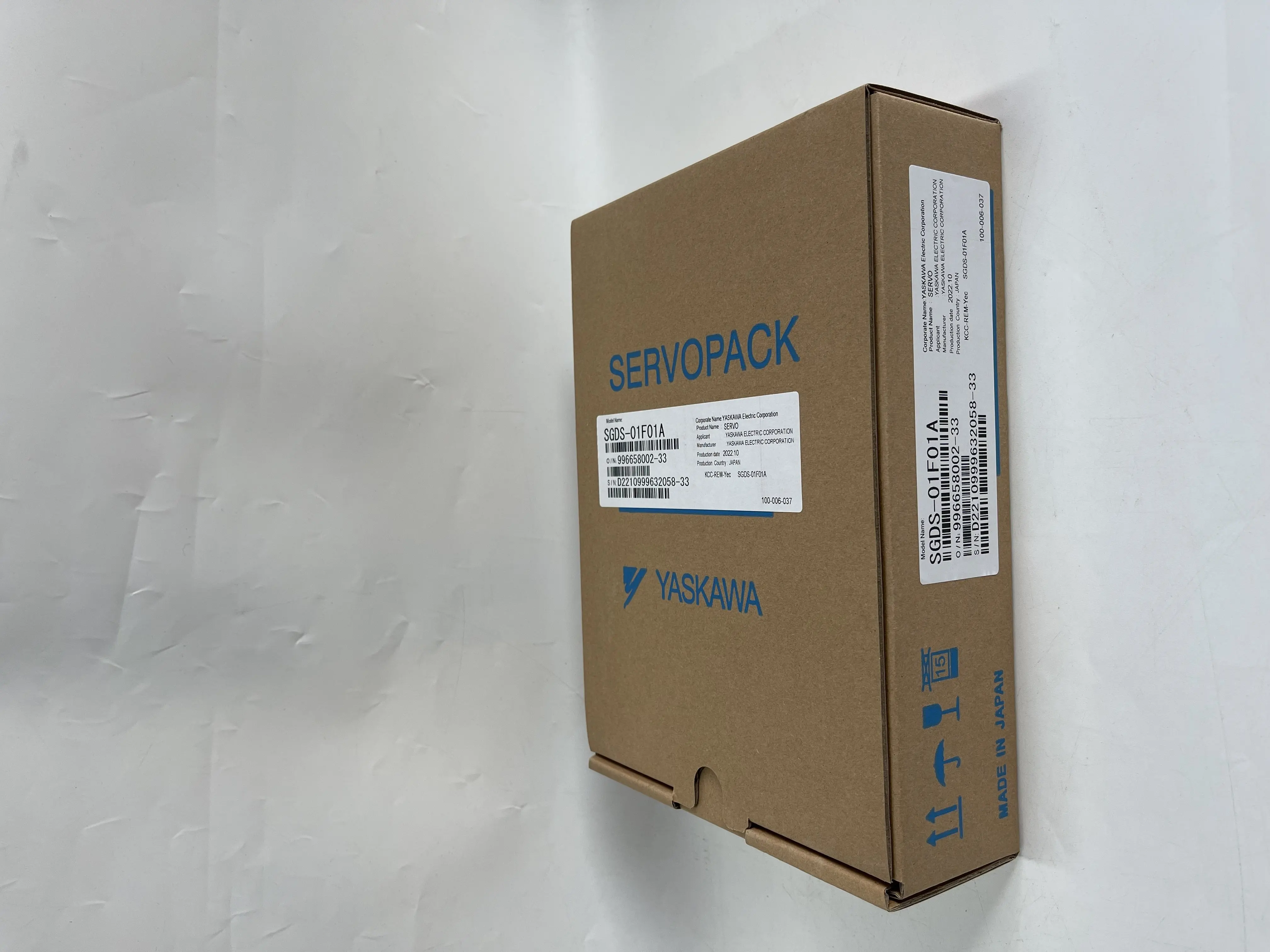 Yaskawa AC Servo Driver SGDS-01F01A Yaskawa AC Servo Driver SGDS-01F01A