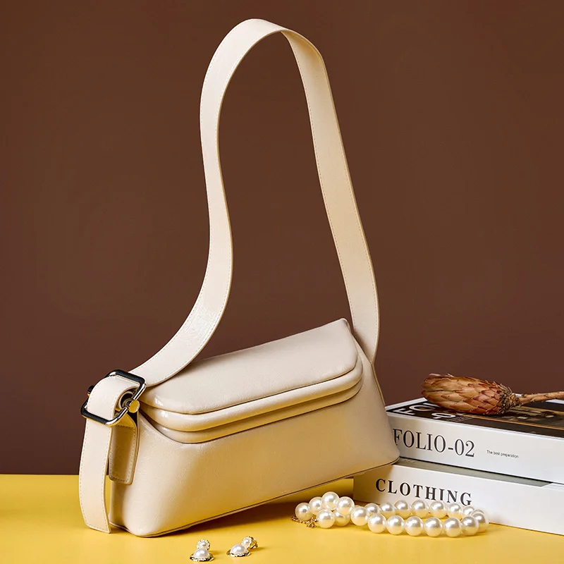 2026 New Arrival Black White Leather for Female Pillow Underarm Bag for Women Female Leather Shoulder Bag for Ladies