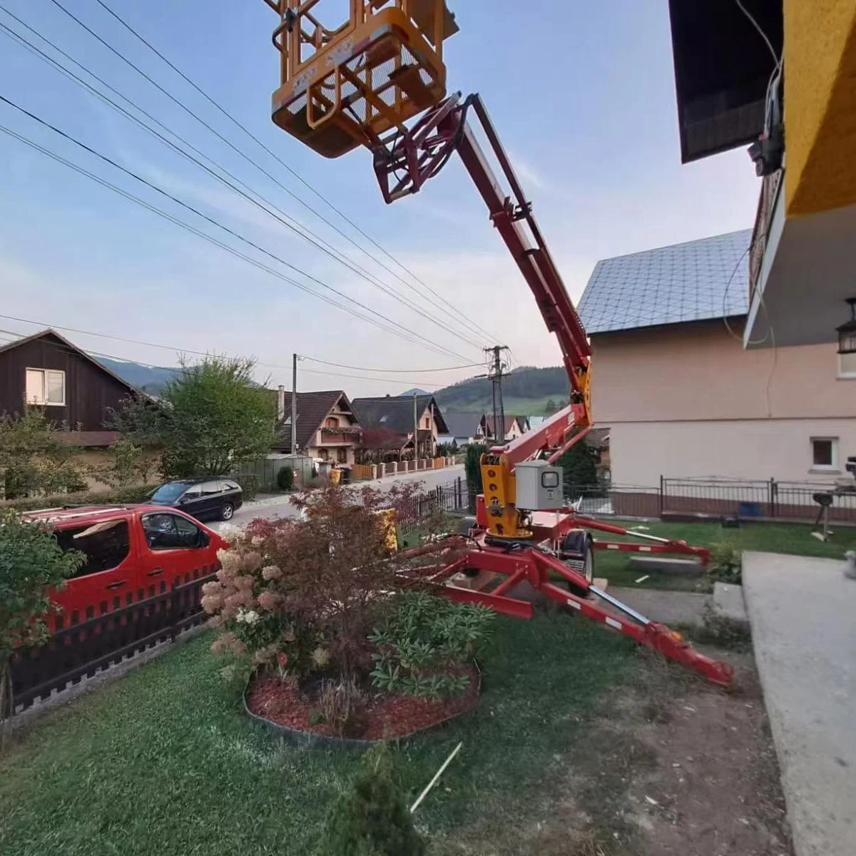 P-006 20M Ft Towable Boom Spider Lift - Perfect for Tree