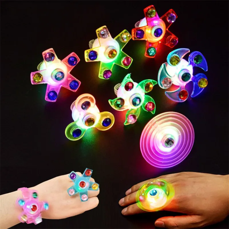 Новые креативные светящиеся кольца разные стили Смешанная детская мигающая игрушка кольцо мигающие подарки светодиодные Мультяшные светильники для вечеринки