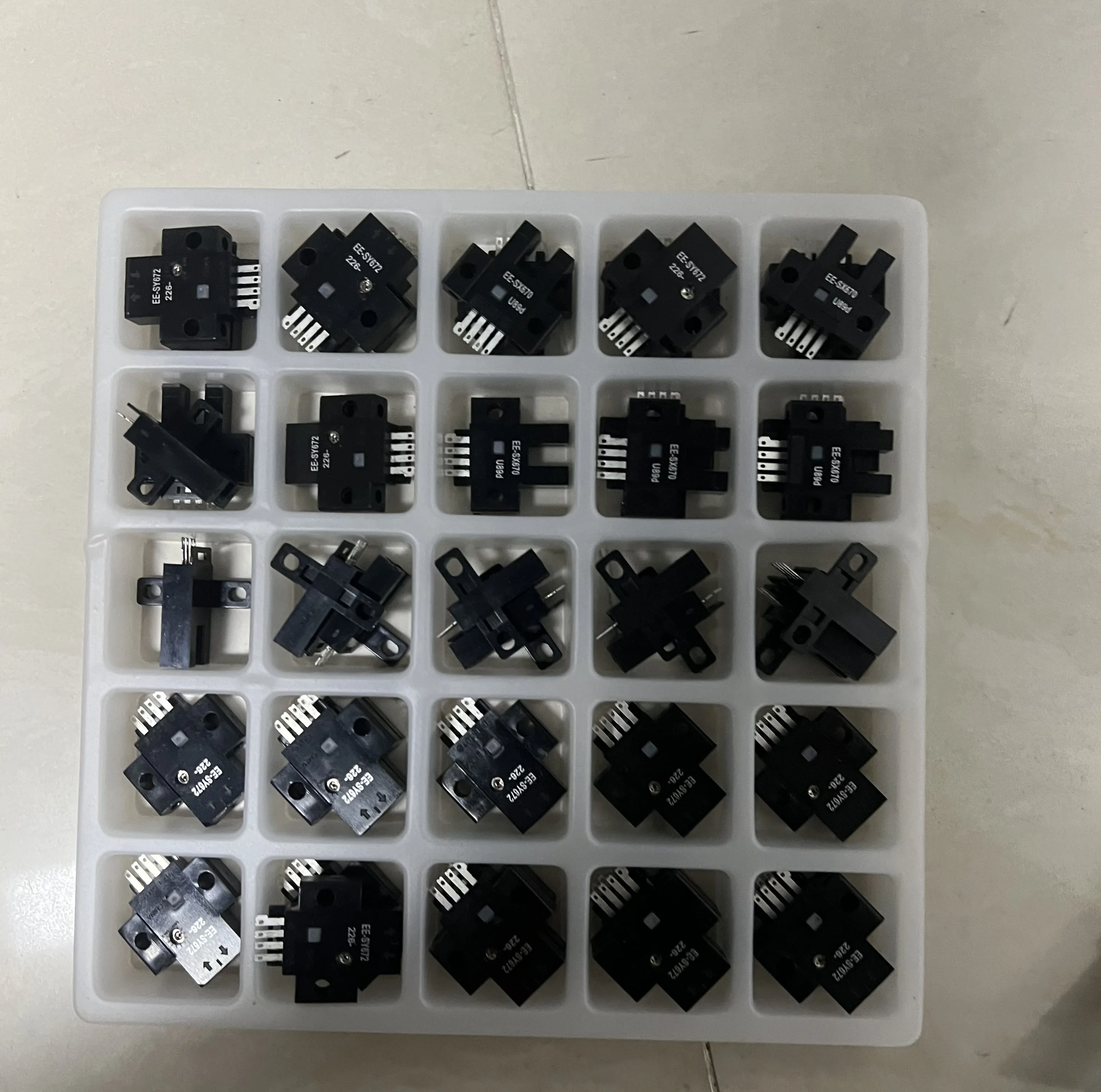 Omron Photo Micro Sensor EE-SY672